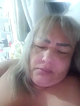 Snapshot of milena202610 chatting on February 19, 10:11 am milena202610 online show from February 19, 10:11 am