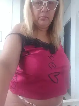 Snapshot of milena202610 chatting on July 30, 12:26 pm milena202610 online show from July 30, 12:26 pm