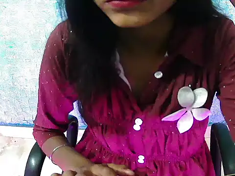 Snapshot of Hotsurbhi chatting on April 12, 3:06 pm Hotsurbhi online show from April 12, 3:06 pm