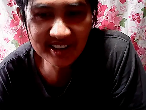 Snapshot of Sh1nbae22 chatting on February 17, 5:04 am Sh1nbae22 online show from February 17, 5:04 am