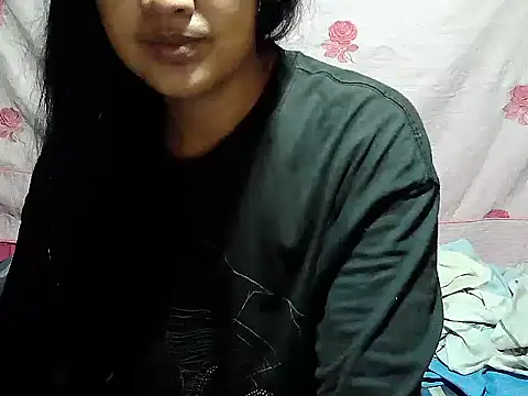 Sh1nbae22 online show from April 16, 9:21 am