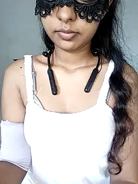 ASHANYA JAYASOORIYA online show from July 12, 3:52 am