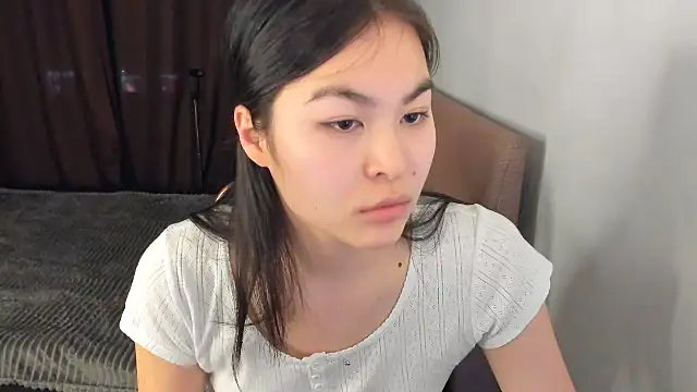 moon bloom online show from February 28, 4:08 pm