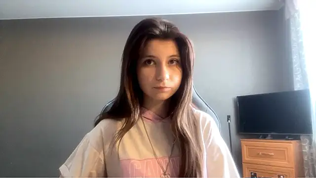 Snapshot of LunnaBliss chatting on February 17, 12:12 pm LunnaBliss online show from February 17, 12:12 pm