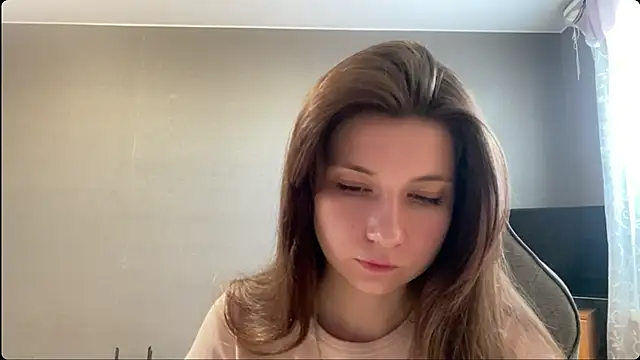LunnaBliss online show from May 20, 3:51 pm