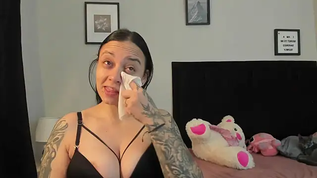 Snapshot of sabbrand0111 chatting on February 28, 9:27 pm sabbrand0111 online show from February 28, 9:27 pm