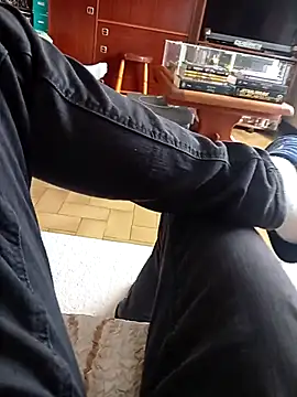 thom7246 online show from March 9, 1:04 pm