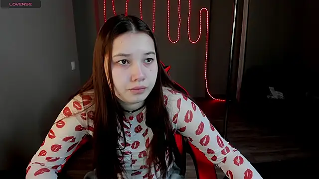 Snapshot of KatrineEvvans chatting on February 25, 6:34 am KatrineEvvans online show from February 25, 6:34 am