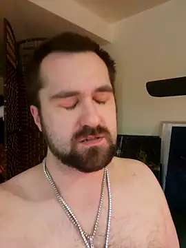 Snapshot of LargeLith chatting on February 20, 5:37 am LargeLith online show from February 20, 5:37 am