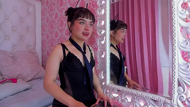 Snapshot of Mai_Rouse chatting on February 21, 12:06 pm Mai Rouse online show from February 21, 12:06 pm