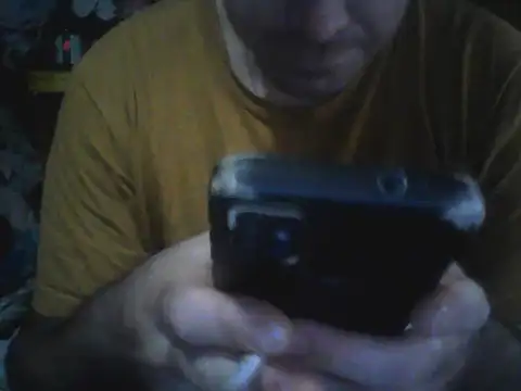 Snapshot of Churrillo chatting on April 15, 11:50 am Churrillo online show from April 15, 11:50 am