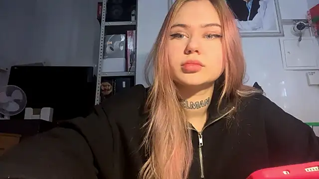 Snapshot of NeelyDalonzo chatting on February 28, 8:59 am NeelyDalonzo online show from February 28, 8:59 am