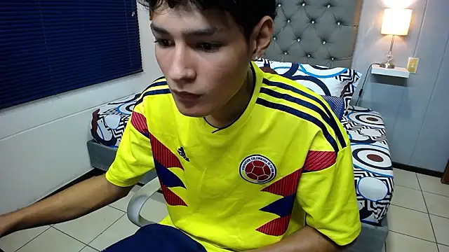 Snapshot of georgeowennss chatting on February 27, 1:00 pm georgeowennss online show from February 27, 1:00 pm