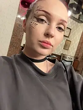 creampiiee online show from February 28, 8:10 pm