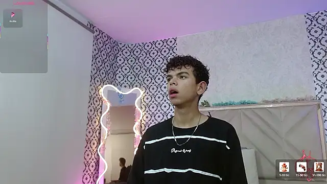 Snapshot of keahi_tay chatting on March 2, 11:39 am keahi tay online show from March 2, 11:39 am