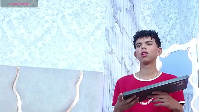 keahi tay online show from March 4, 11:49 am