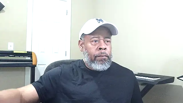 Cleozevo1961 online show from March 4, 5:19 pm