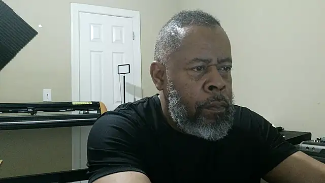 Cleozevo1961 online show from March 21, 1:37 pm