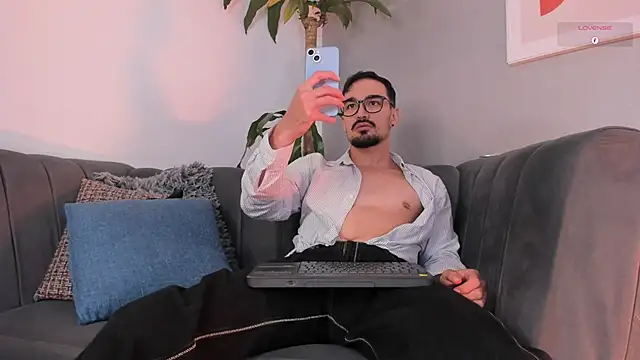 SavageCross1 online show from February 24, 7:45 pm