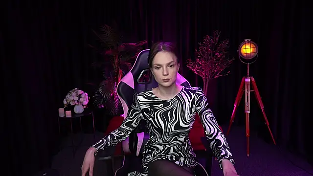 Wild Alice me online show from March 28, 4:06 pm