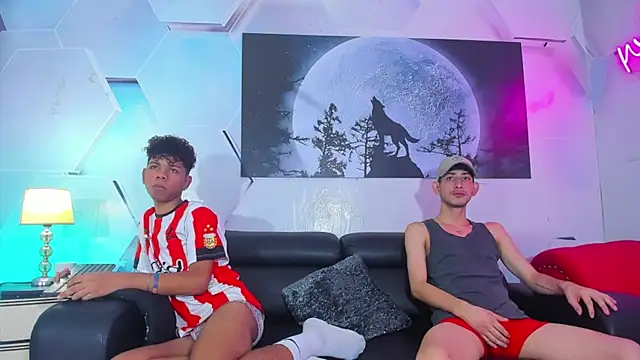 Spicy guys online show from April 7, 1:11 pm