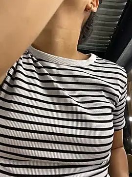 cloe taylor  25 online show from February 25, 1:10 pm