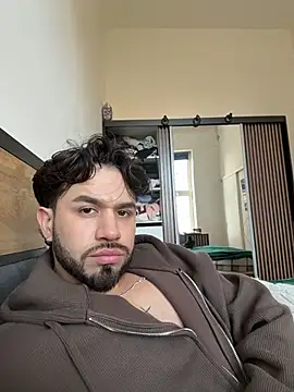 jjgr29 online show from March 13, 1:51 pm