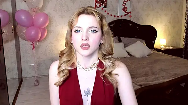 Snapshot of CarryParker chatting on March 3, 7:42 pm CarryParker online show from March 3, 7:42 pm