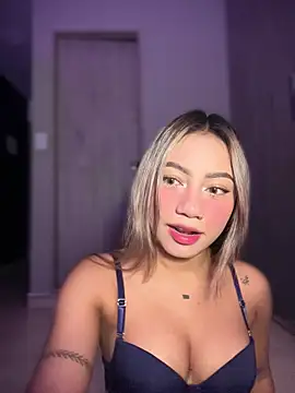 Snapshot of Dulce_Sofi_ chatting on March 21, 8:01 pm Dulce Sofi online show from March 21, 8:01 pm