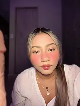 Snapshot of Dulce_Sofi_ chatting on March 22, 7:50 pm Dulce Sofi online show from March 22, 7:50 pm