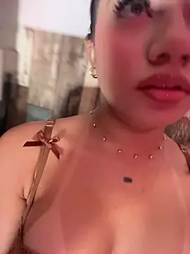 Snapshot of Dulce_Sofi_ chatting on March 29, 9:48 pm Dulce Sofi online show from March 29, 9:48 pm