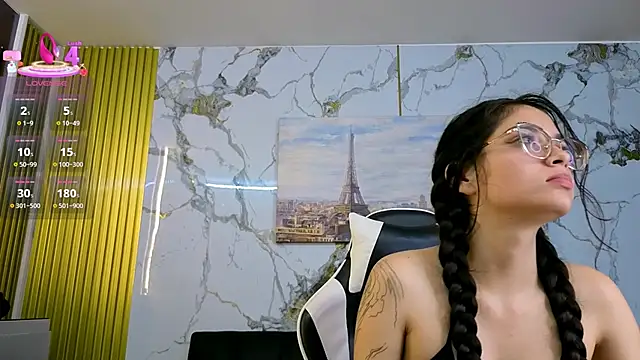 Snapshot of Carolina_pm chatting on June 4, 11:00 pm Carolina pm online show from June 4, 11:00 pm