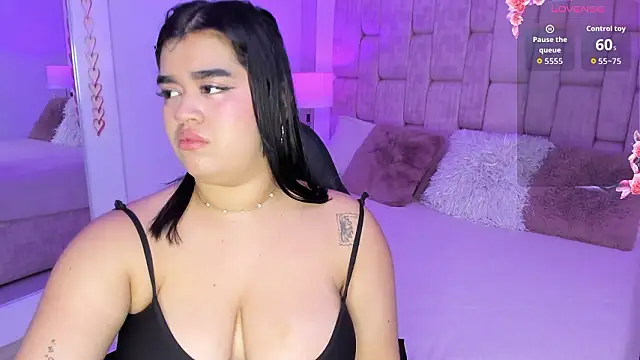 AnniJones online show from March 24, 3:00 am