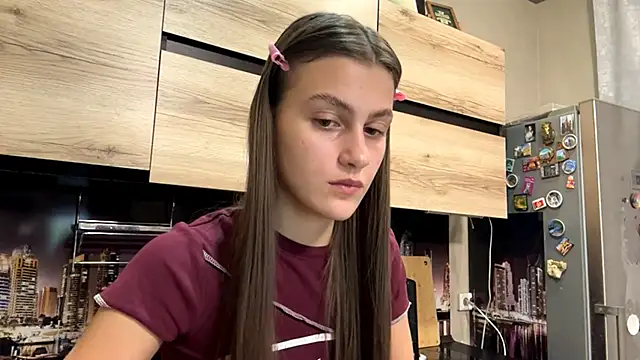 Snapshot of SwappingFate chatting on February 25, 1:21 pm SwappingFate online show from February 25, 1:21 pm