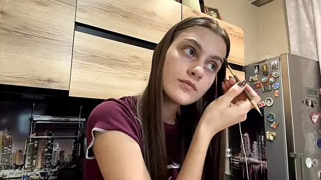 Snapshot of SwappingFate chatting on February 27, 1:22 pm SwappingFate online show from February 27, 1:22 pm