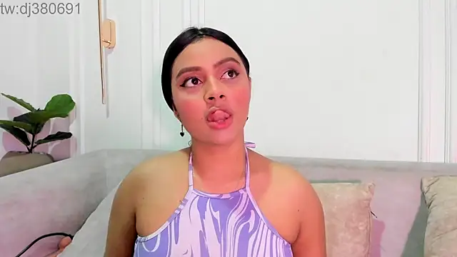 DulceQueen1 online show from April 8, 12:16 pm