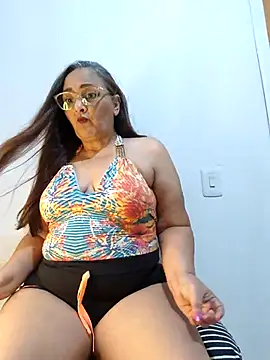 Noemipopi online show from April 16, 12:00 am