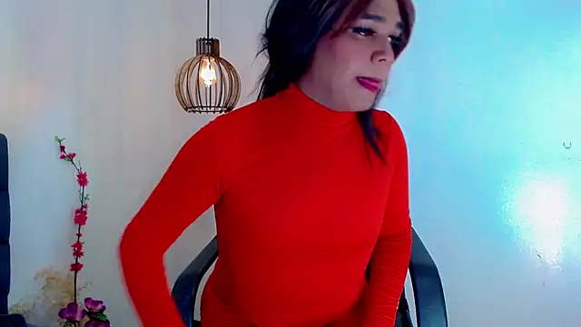 Snapshot of Luisa_Fernanda__ chatting on February 27, 6:52 pm Luisa Fernanda online show from February 27, 6:52 pm