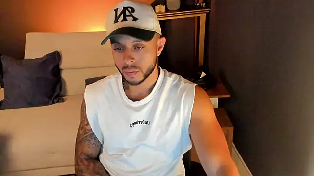 Daniel kingx online show from April 13, 1:38 pm