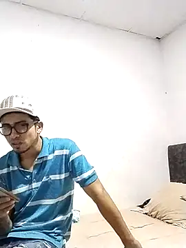 Snapshot of fuegodedos chatting on February 22, 11:03 pm fuegodedos online show from February 22, 11:03 pm