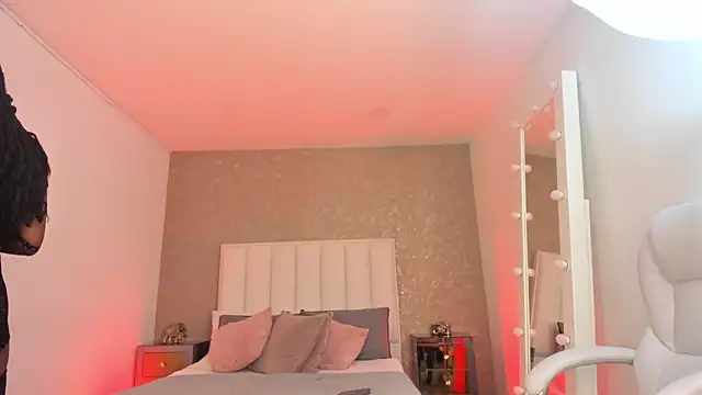 Snapshot of AmyRider_ chatting on April 9, 3:28 am AmyRider online show from April 9, 3:28 am