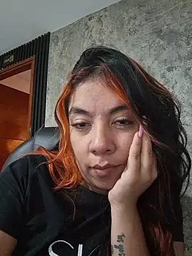 Snapshot of oran_black chatting on February 19, 9:44 pm oran black online show from February 19, 9:44 pm