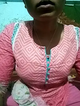 BreezySexyGirl69 online show from February 22, 1:09 pm