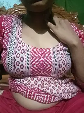 BreezySexyGirl69 online show from May 24, 1:38 pm
