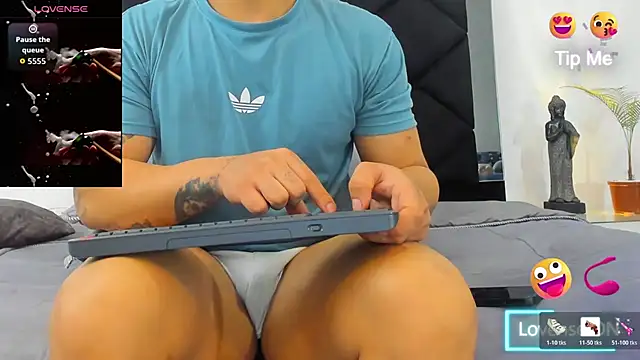 juank adamx online show from July 1, 10:06 am