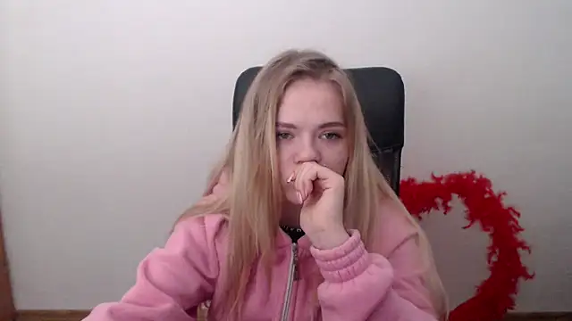 FoxiLana online show from February 18, 10:11 am