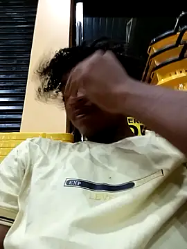 Snapshot of Thasmien chatting on February 22, 1:29 am Thasmien online show from February 22, 1:29 am