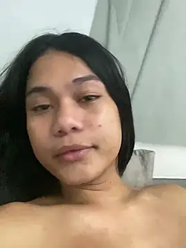 NathalieHarts online show from April 19, 9:06 pm