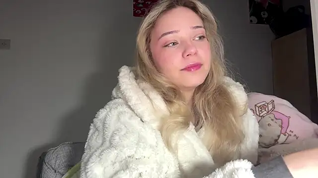 Snapshot of SourMidday chatting on February 21, 5:19 am SourMidday online show from February 21, 5:19 am