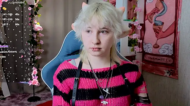 May leaf online show from February 26, 12:53 am